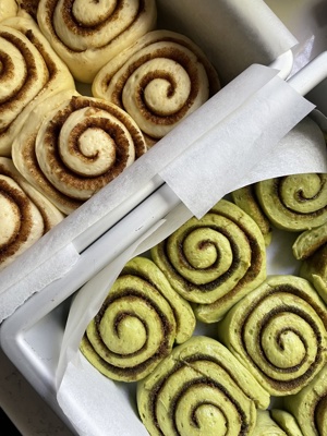 ASSORTED CINNAMON ROLLS X4 PACK