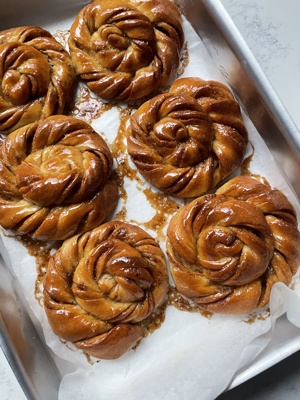 CARDAMOM BUN BOX - 4 PACK